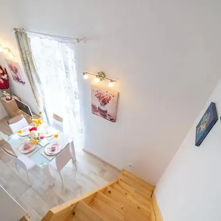 Bianchi,city Center Apartment *